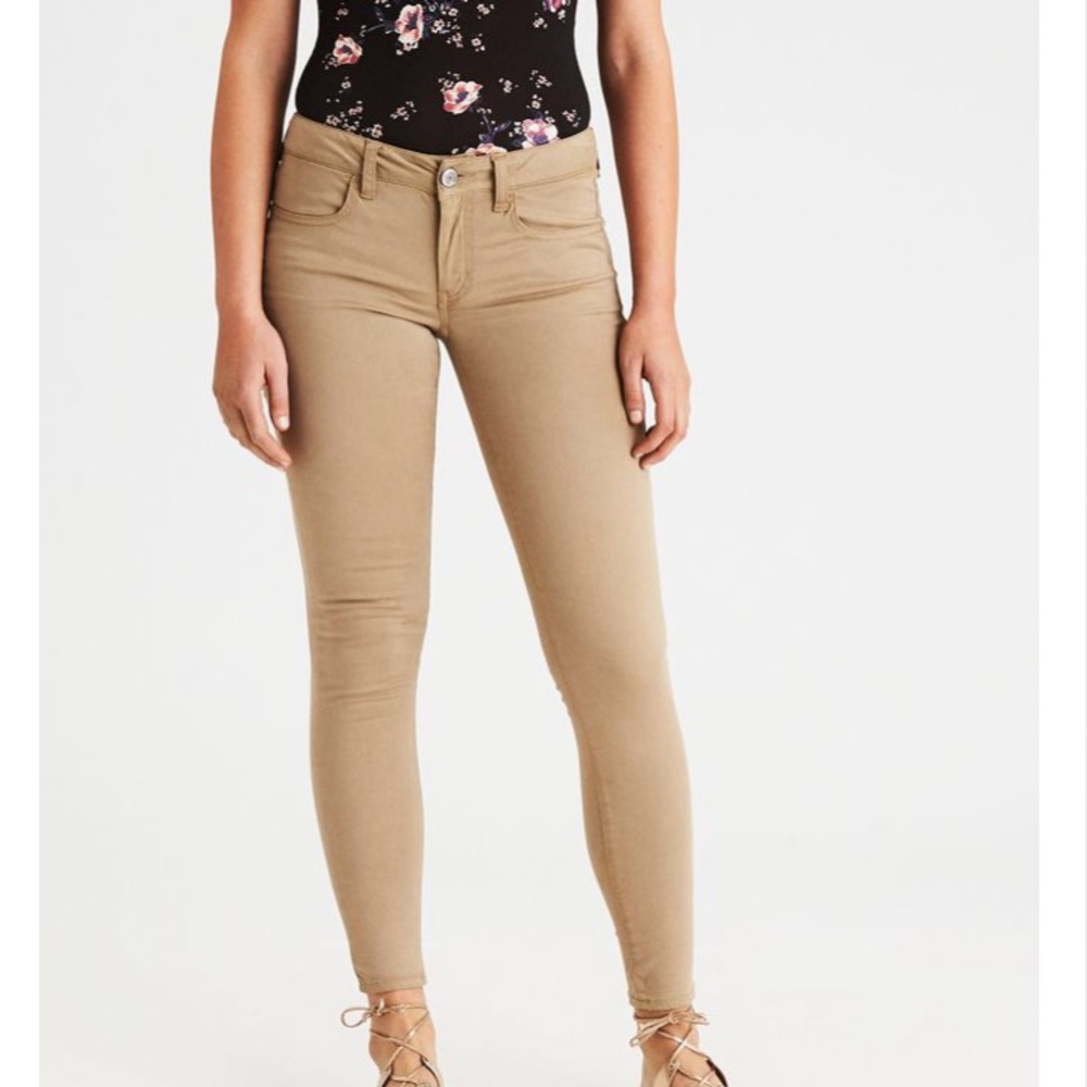 American Eagle Khaki Jeggings [Size 8 Regular]